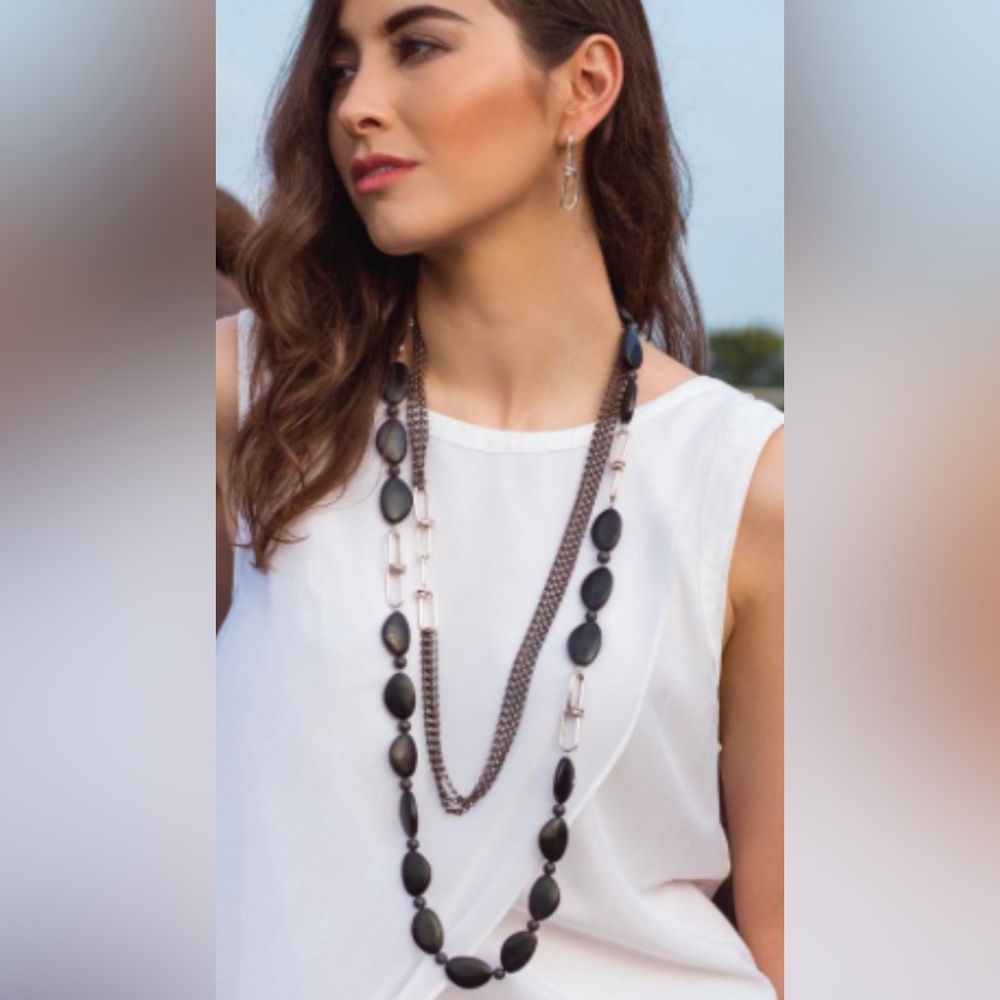 Mignon Faget ⚜️ Black Onyx Pebble Necklace ⚜️ 
Retired